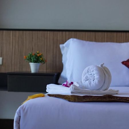 เดอะ เอสอาร์ เรสซิเด้นท์ Hotel Patong ภายนอก รูปภาพ