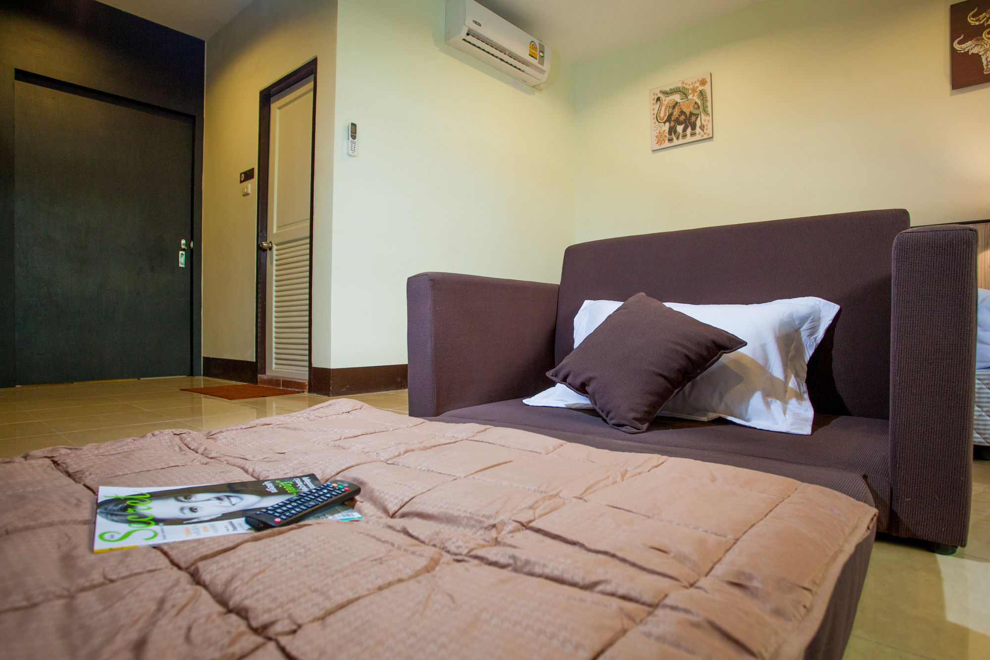 เดอะ เอสอาร์ เรสซิเด้นท์ Hotel Patong ภายนอก รูปภาพ